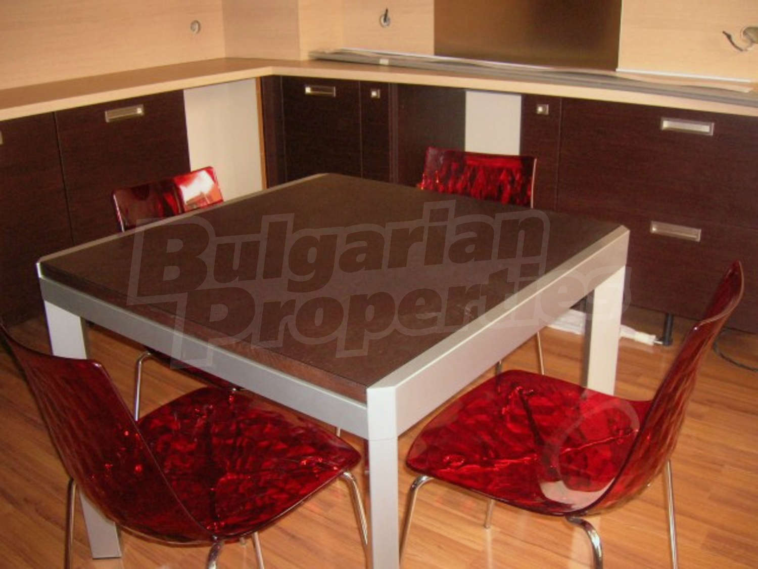 Gallery Picture 3