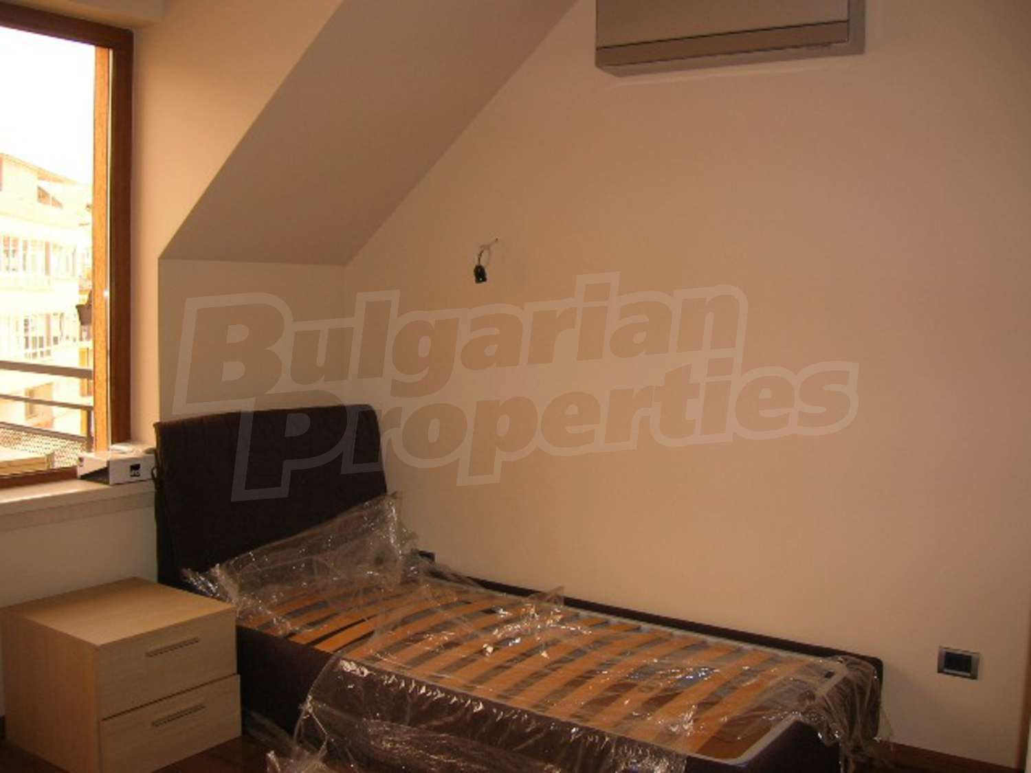 Gallery Picture 9