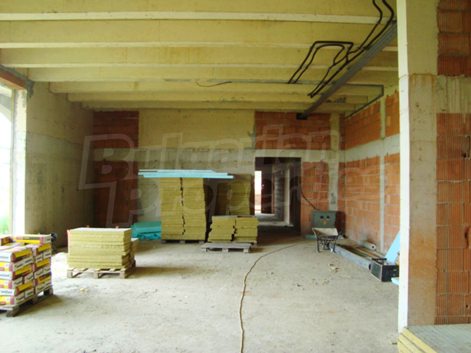 Gallery Picture 10
