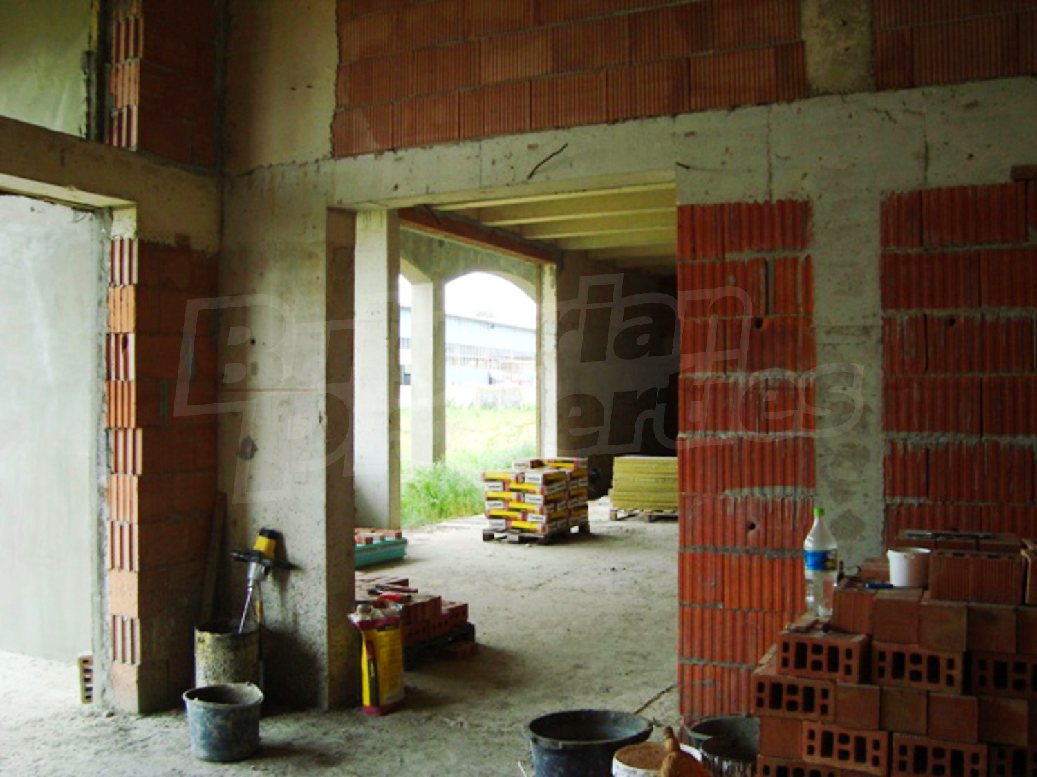 Gallery Picture 9
