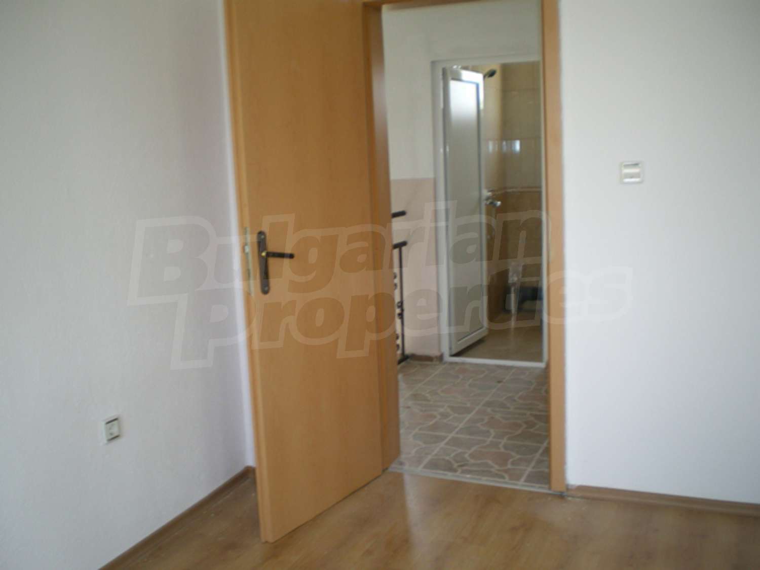 Gallery Picture 16