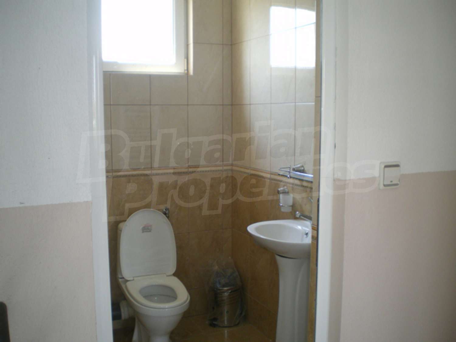 Gallery Picture 24