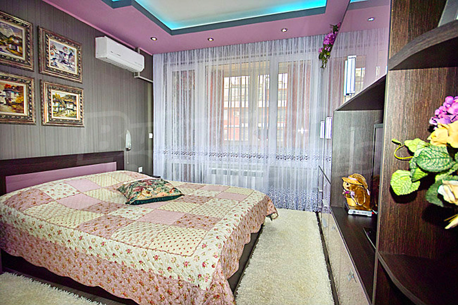 Gallery Picture 11