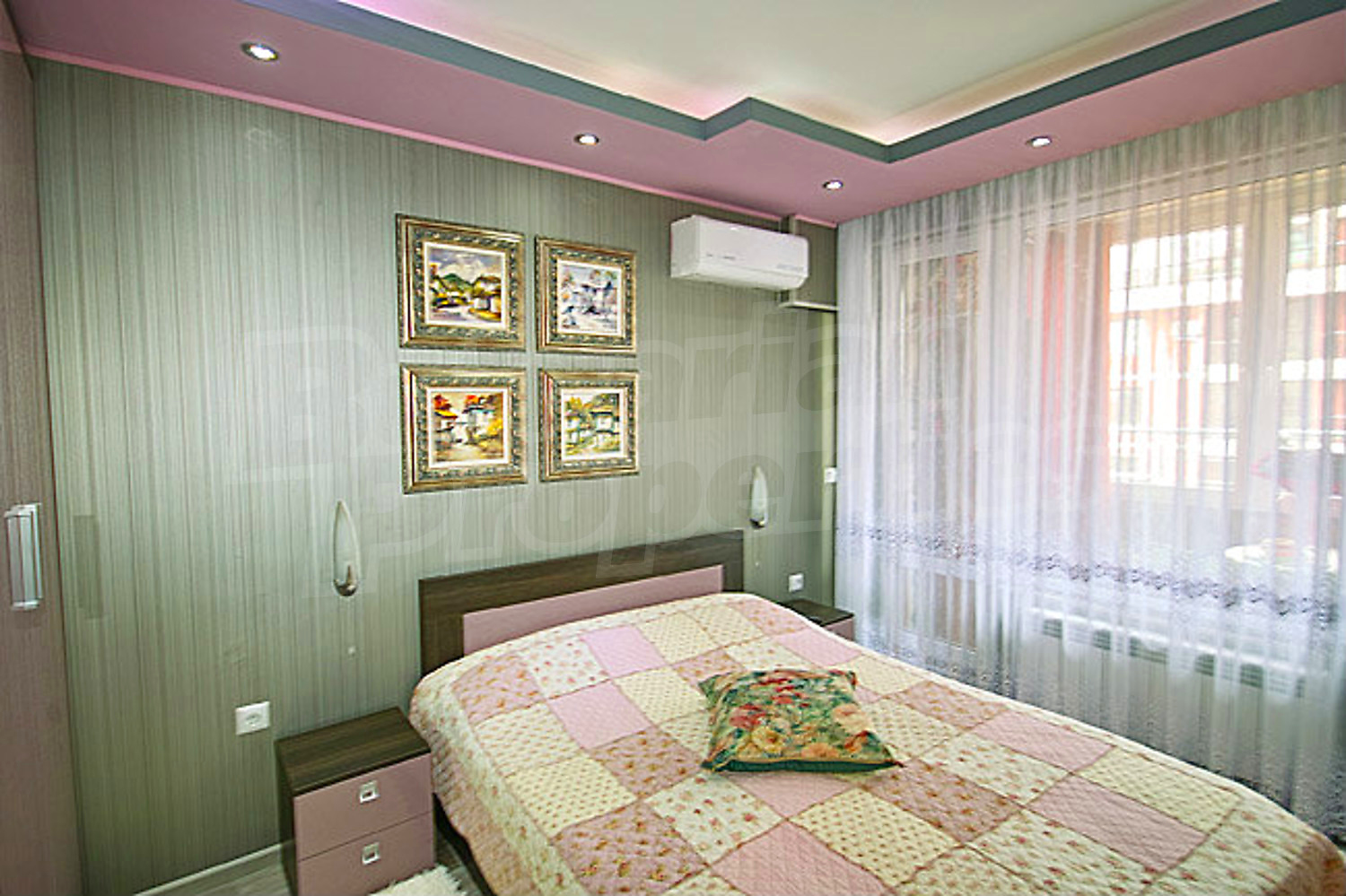 Gallery Picture 12