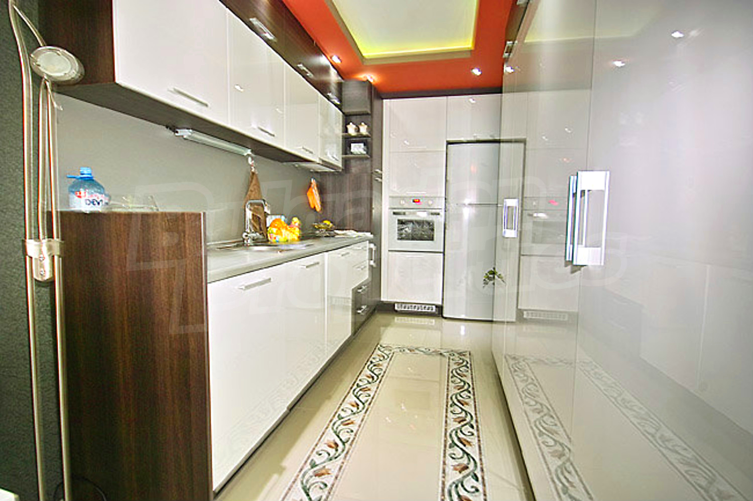 Gallery Picture 7
