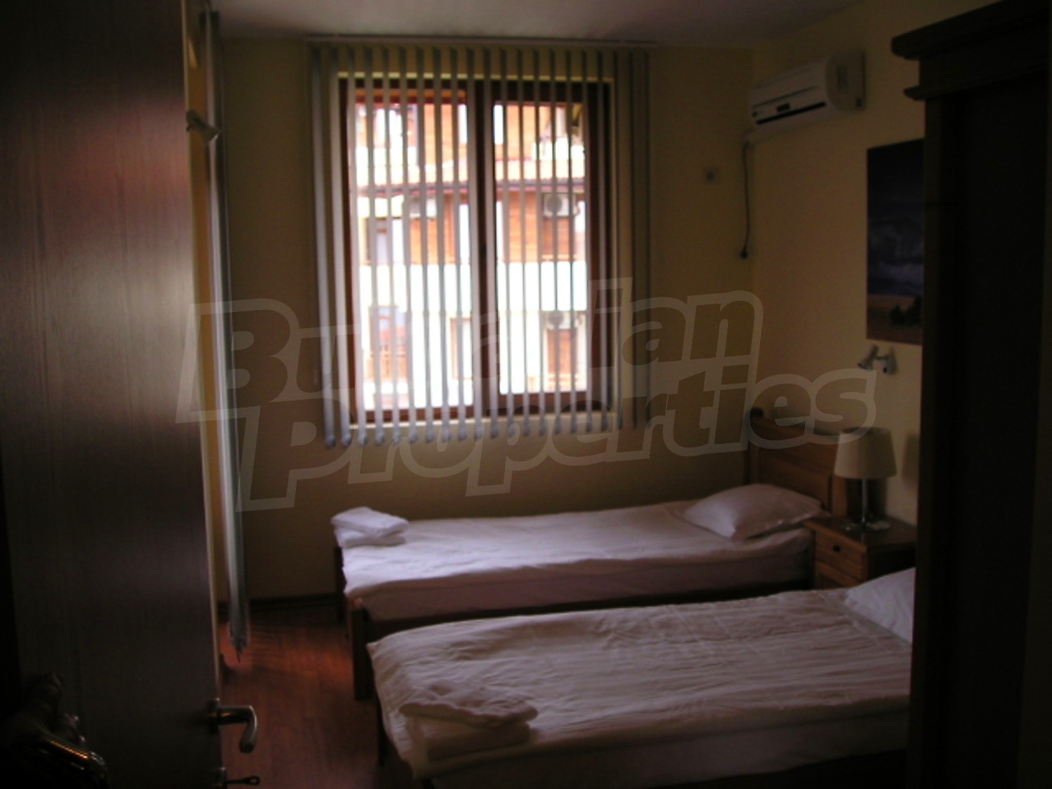 Gallery Picture 28