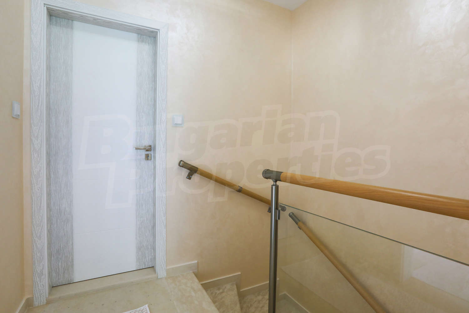 Gallery Picture 36