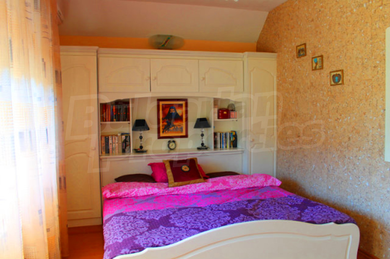 Gallery Picture 14