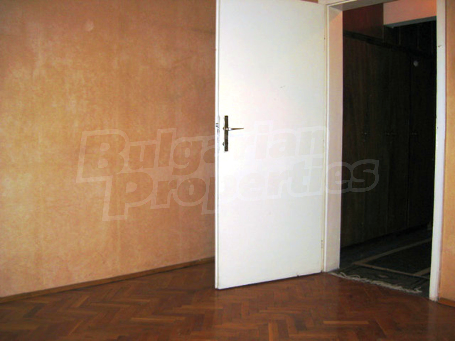 Gallery Picture 15