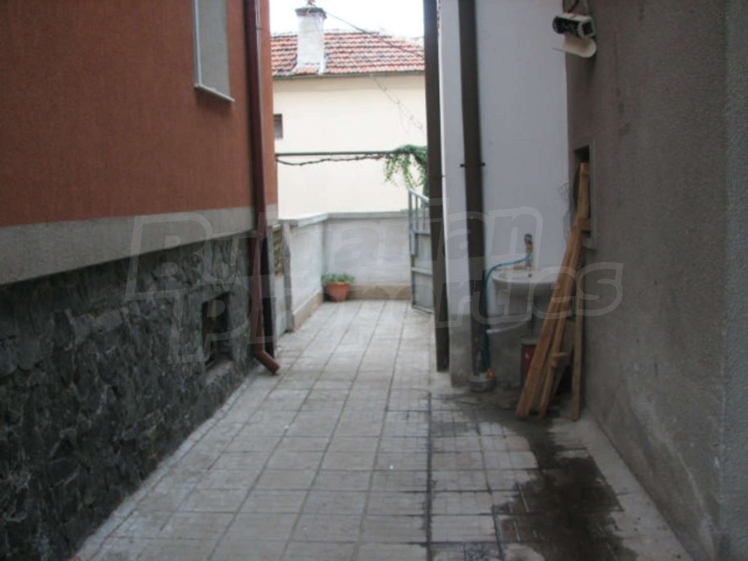 Gallery Picture 8