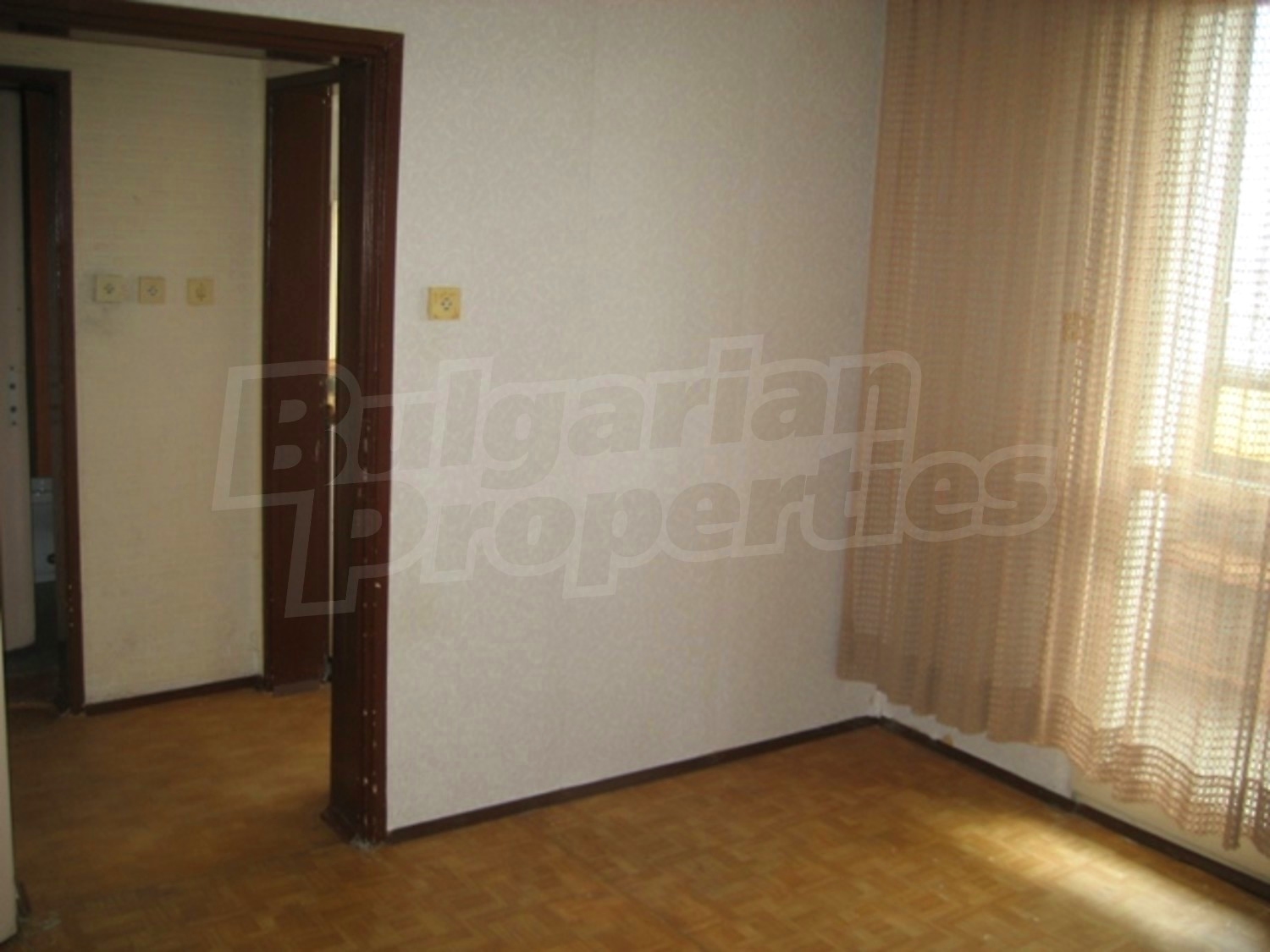 Gallery Picture 12