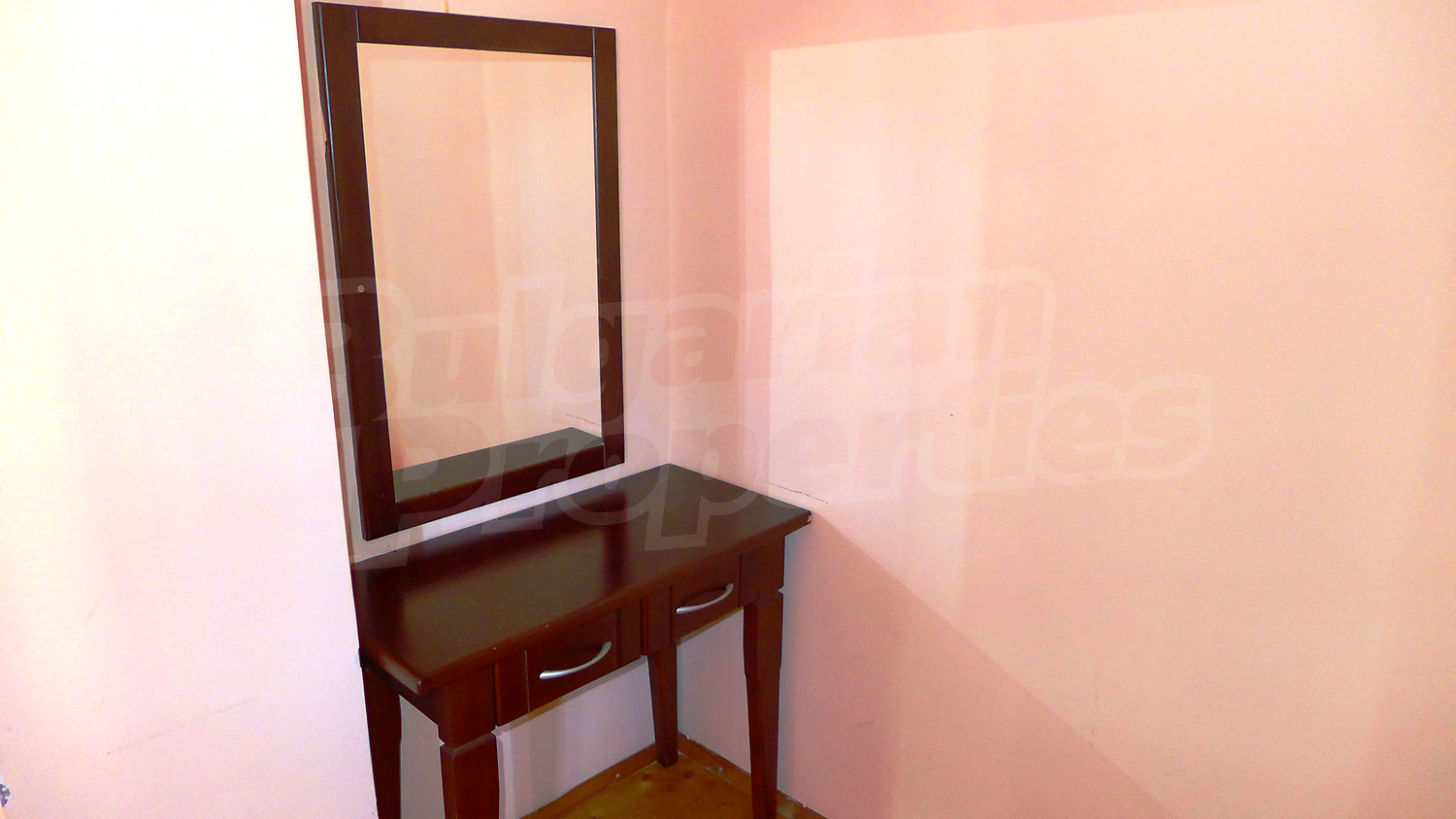 Gallery Picture 24