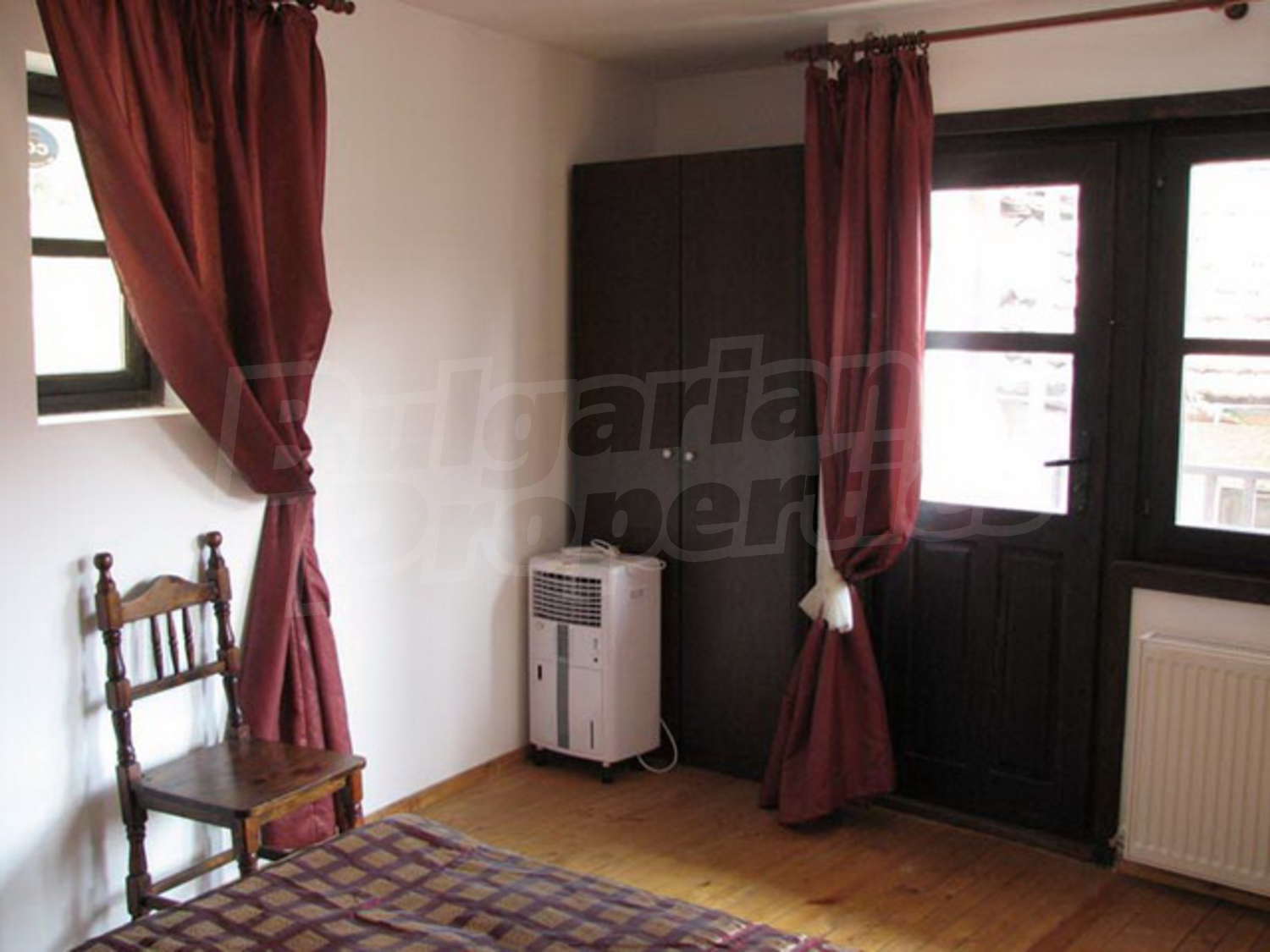 Gallery Picture 10