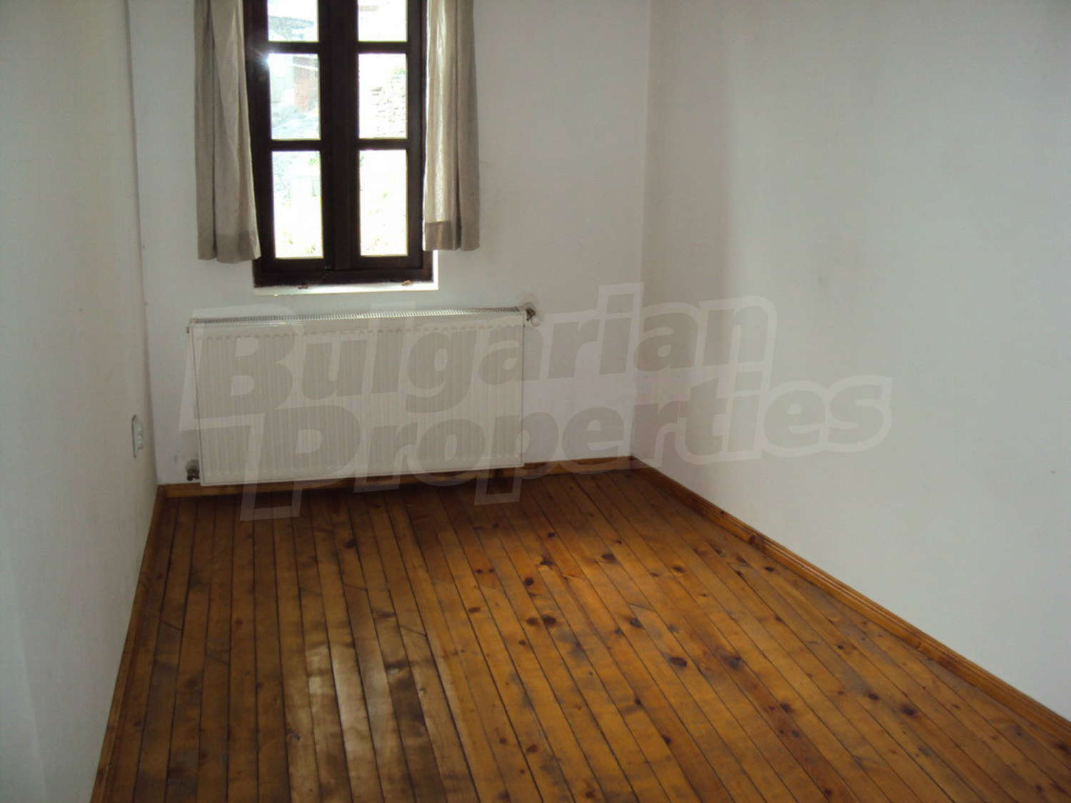Gallery Picture 35