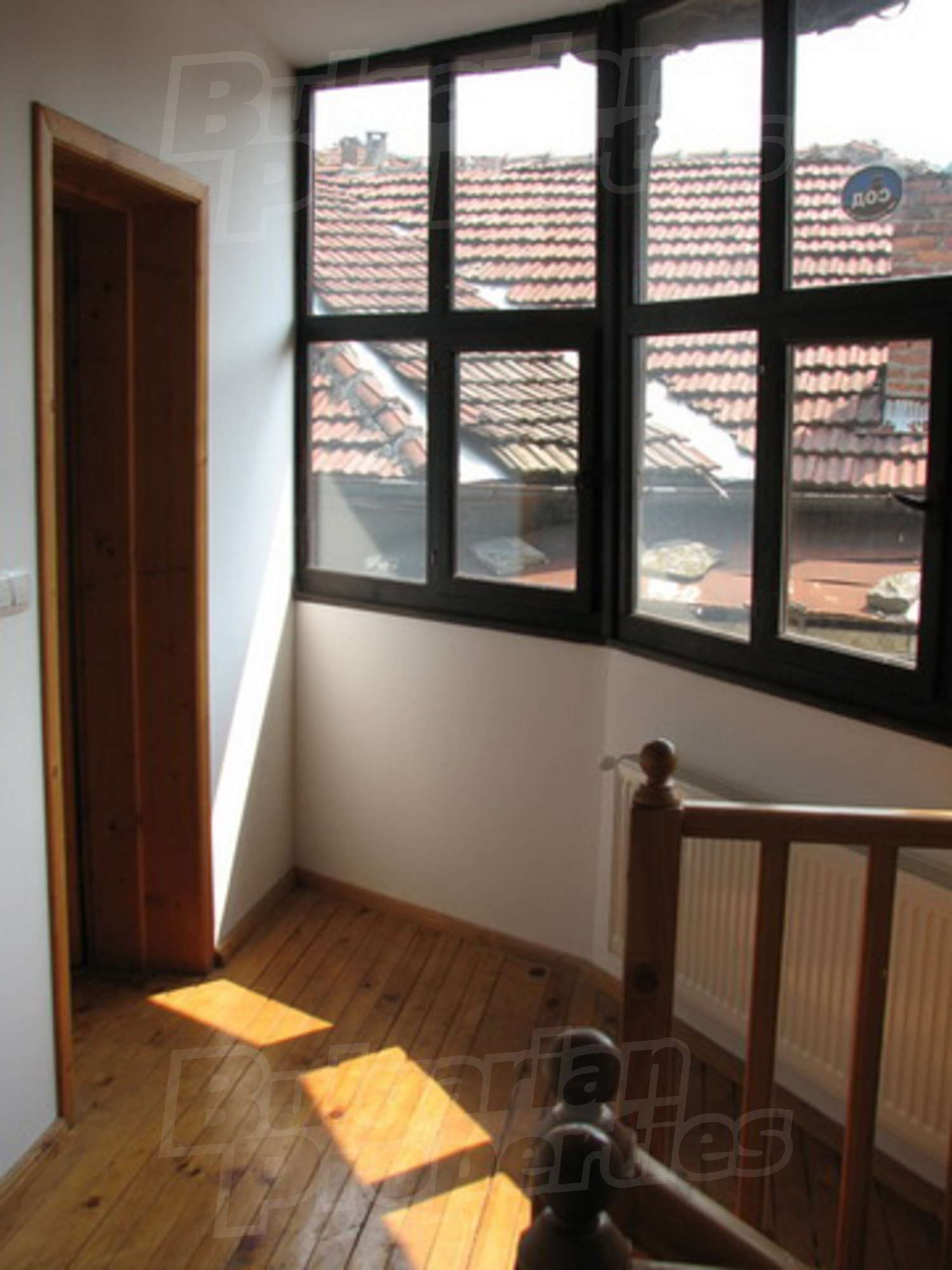 Gallery Picture 9