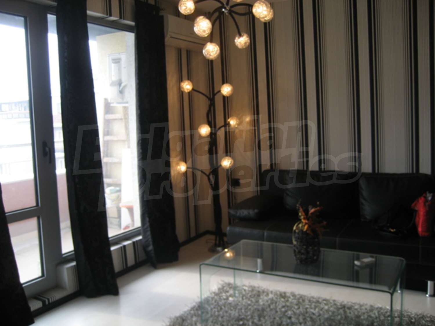 Gallery Picture 2