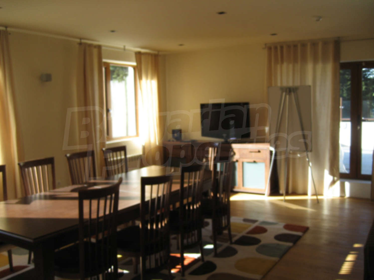 Gallery Picture 9