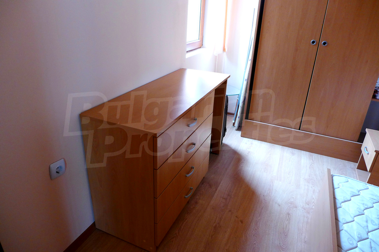 Gallery Picture 9
