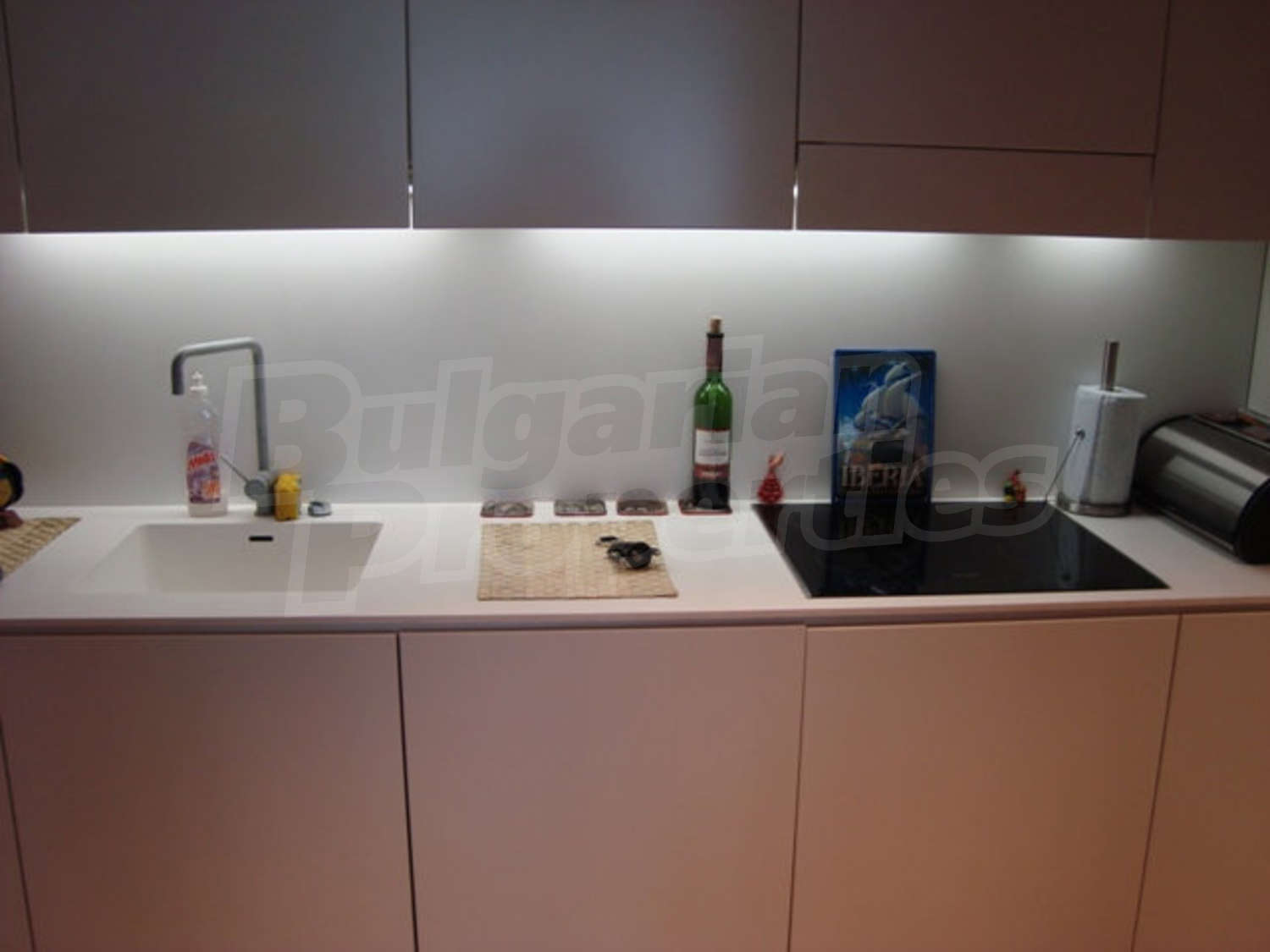 Gallery Picture 10