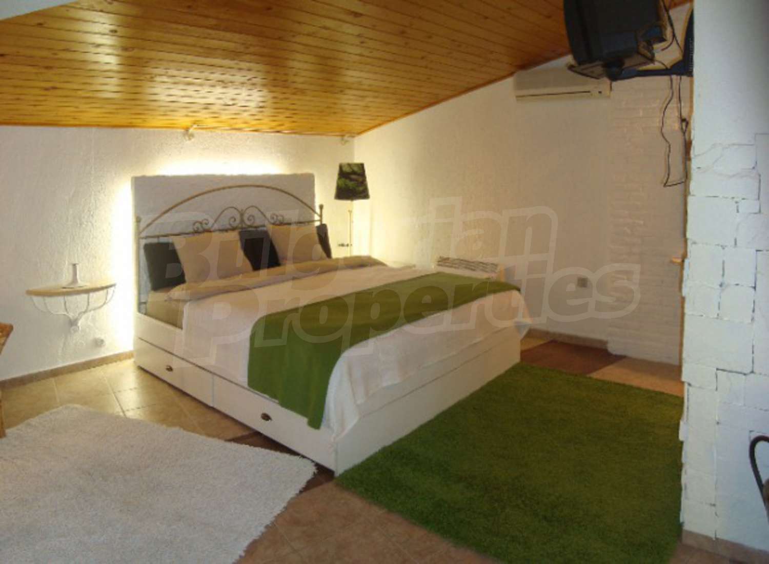 Gallery Picture 14