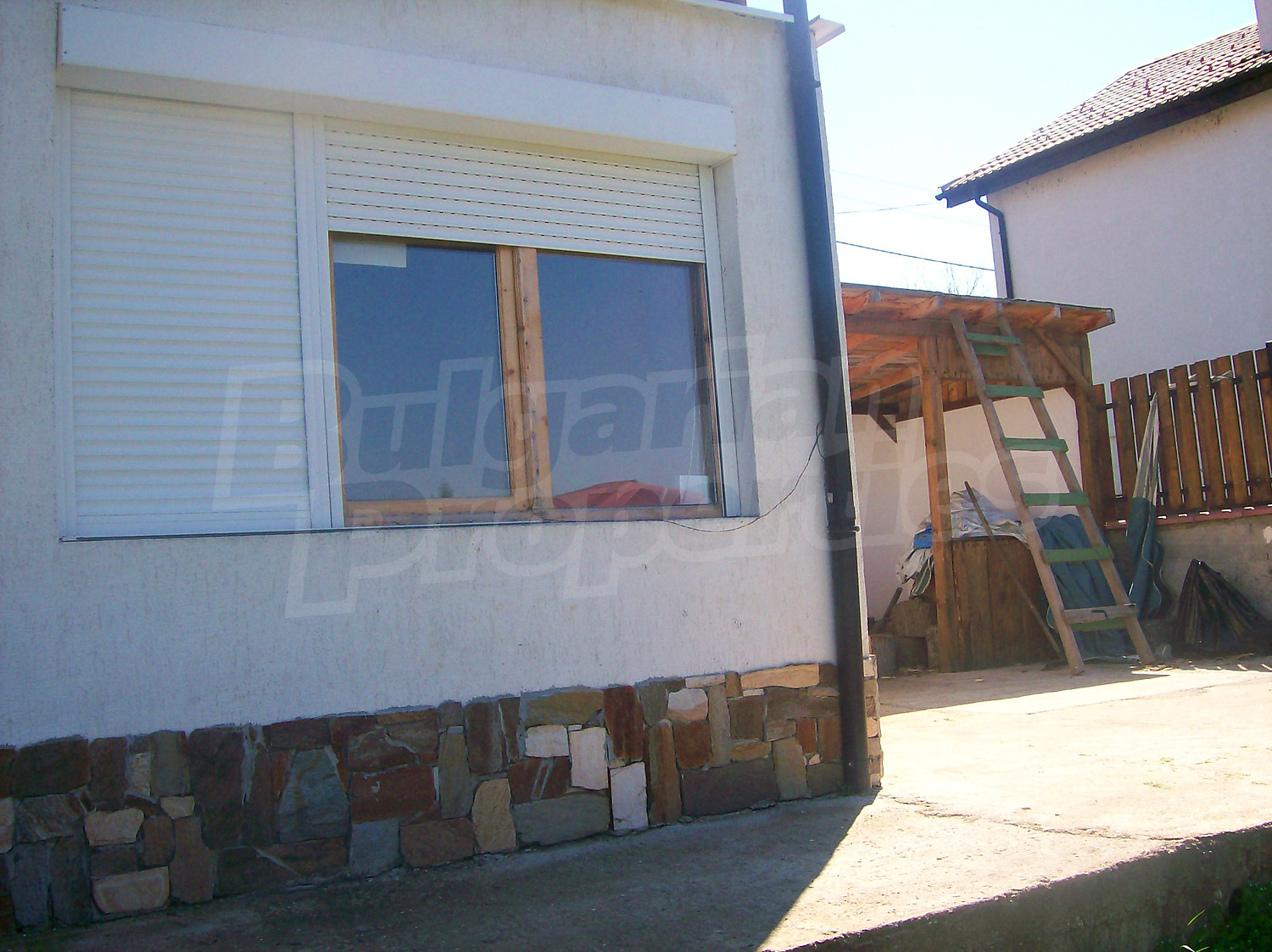 Gallery Picture 12