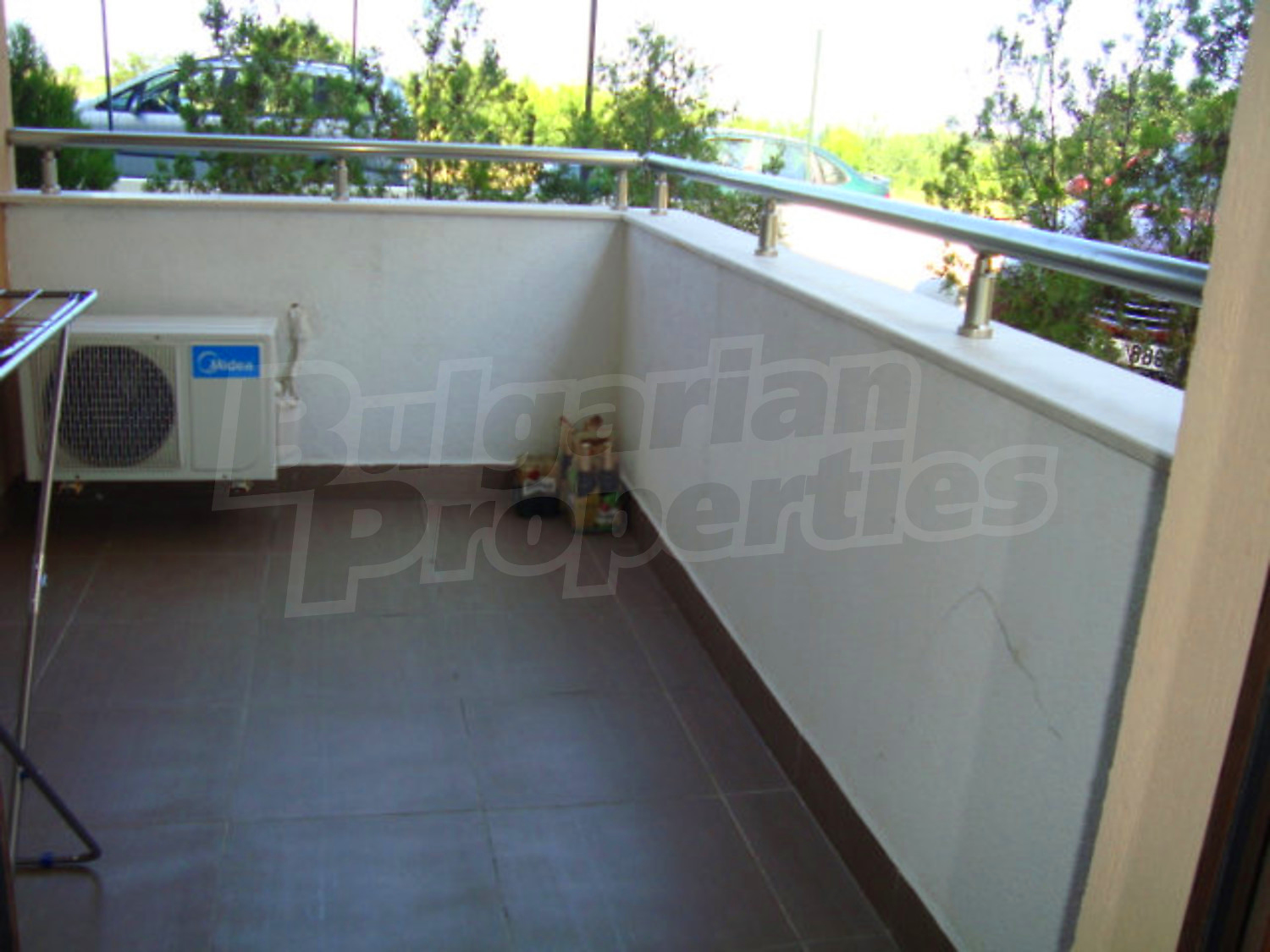 Gallery Picture 32
