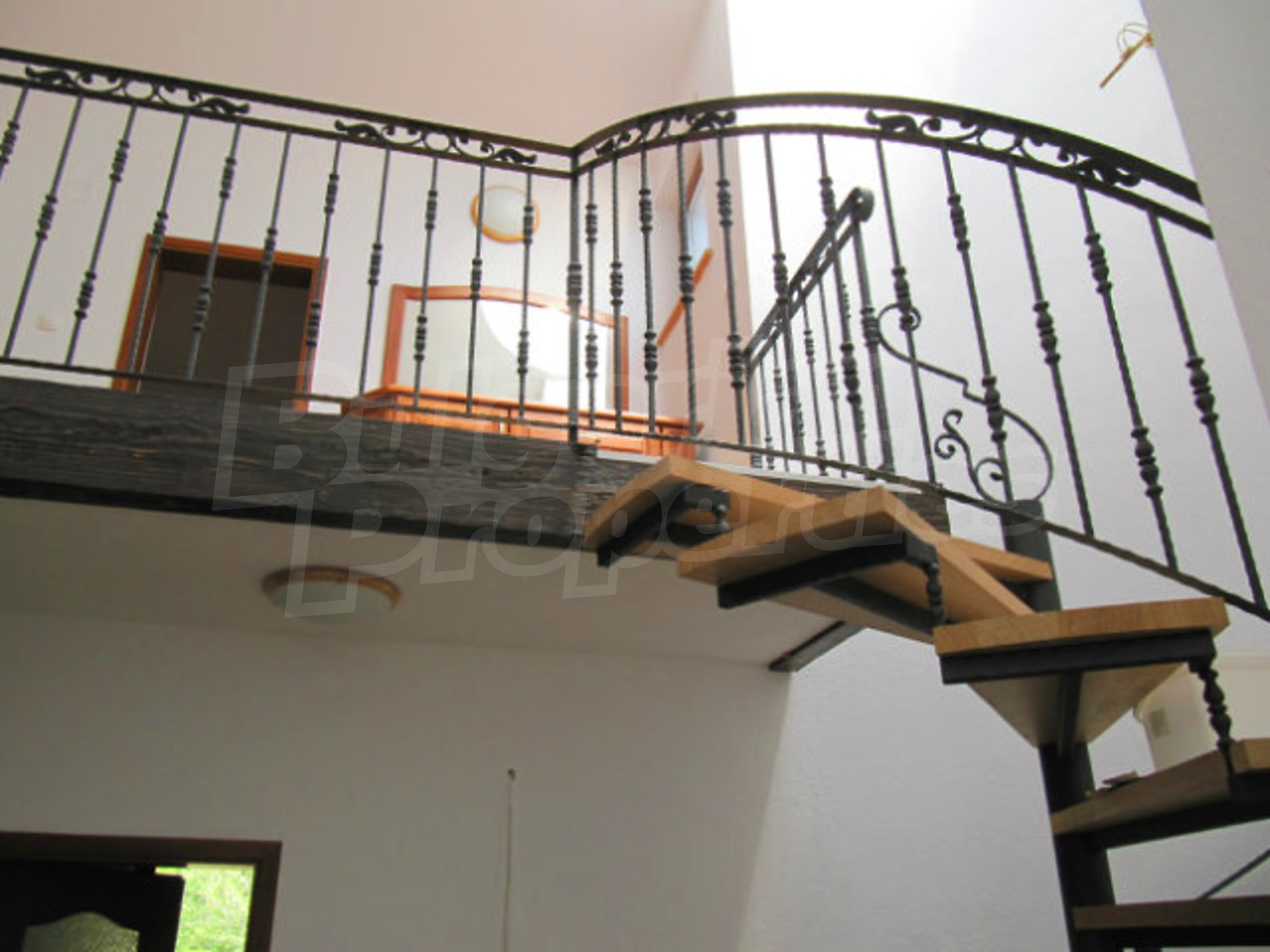 Gallery Picture 14