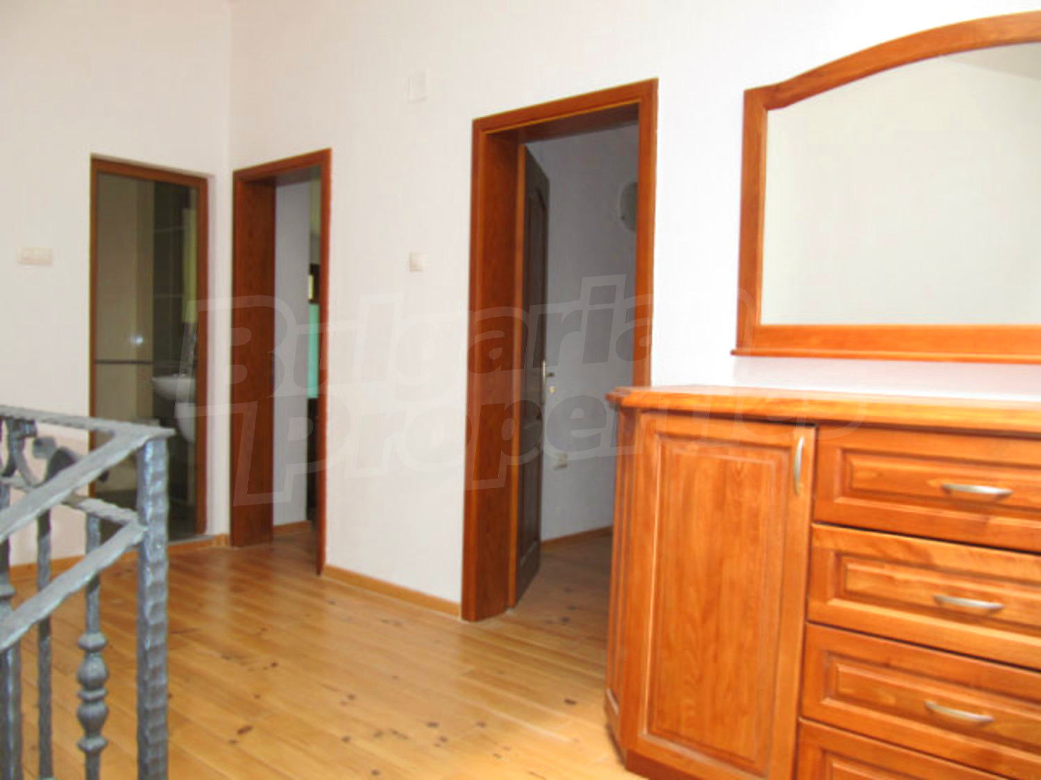 Gallery Picture 19