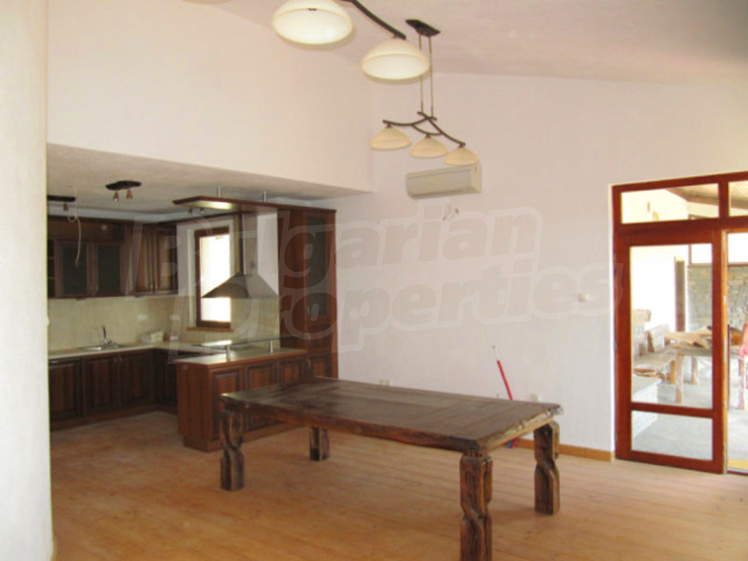 Gallery Picture 9