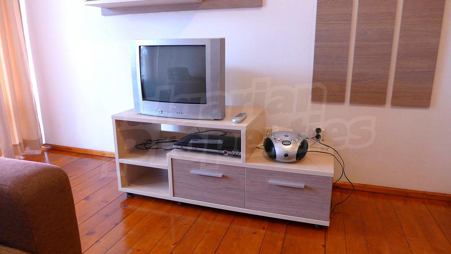 Gallery Picture 12