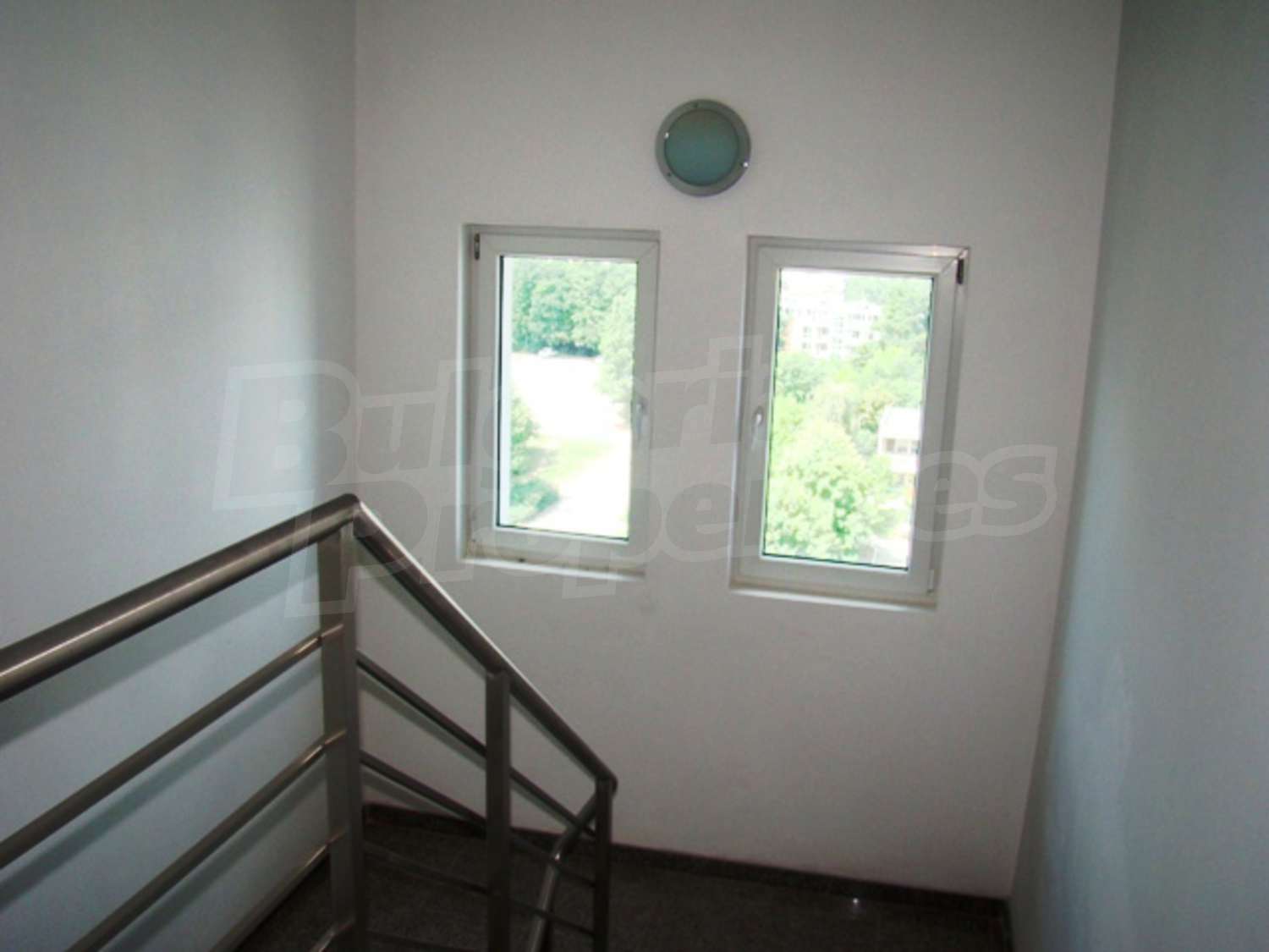 Gallery Picture 10