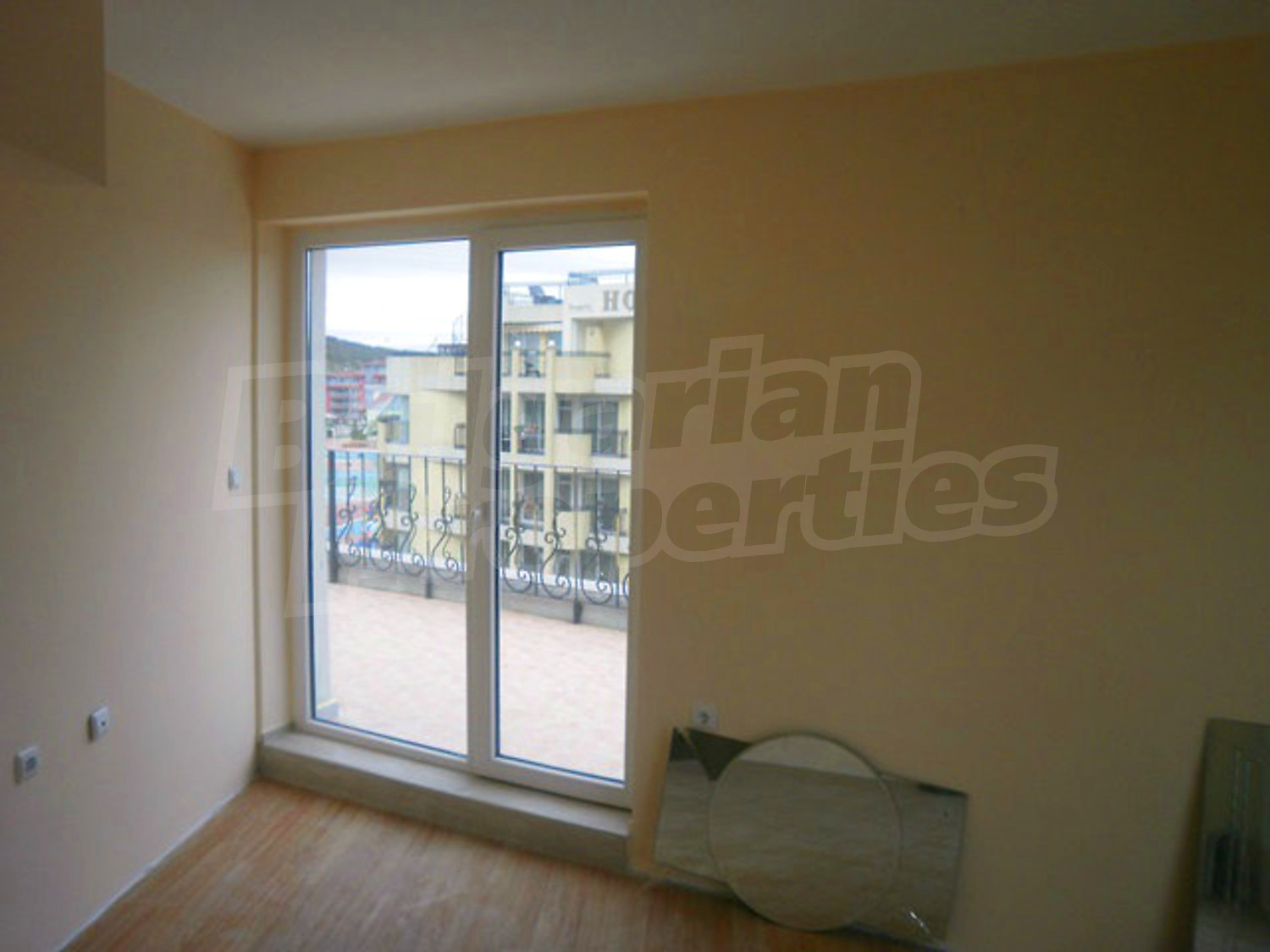 Gallery Picture 10