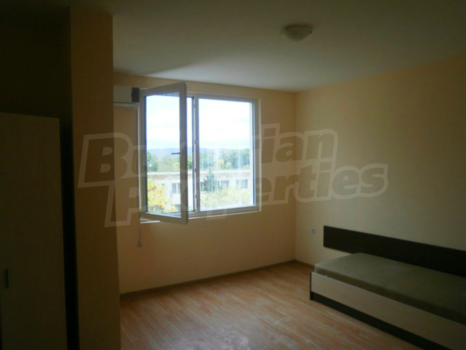 Gallery Picture 13