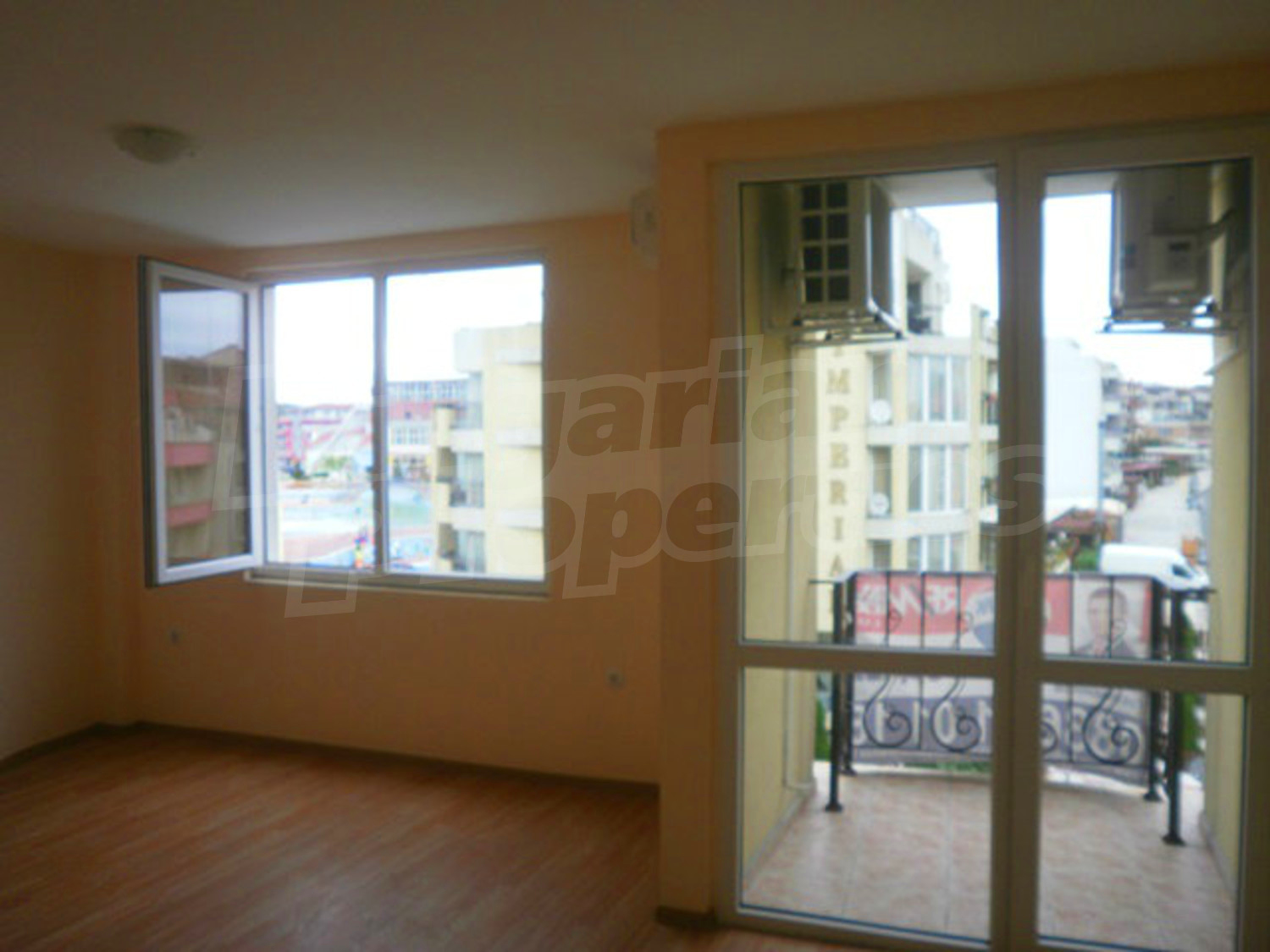 Gallery Picture 16