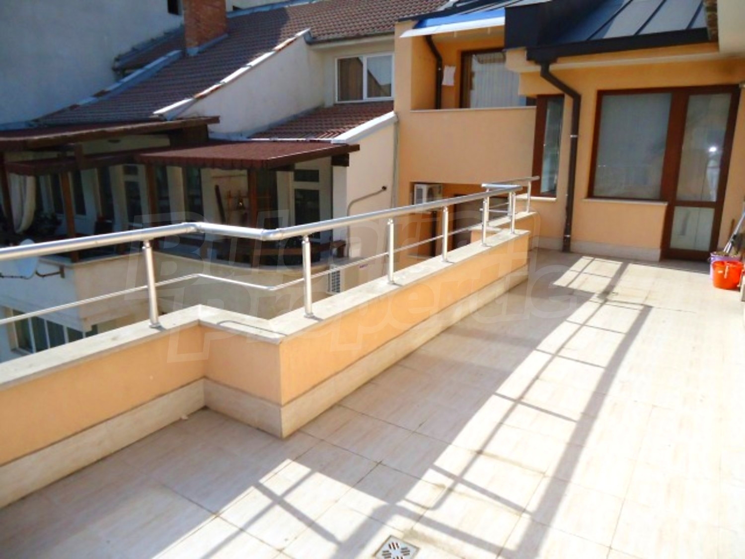 Gallery Picture 19
