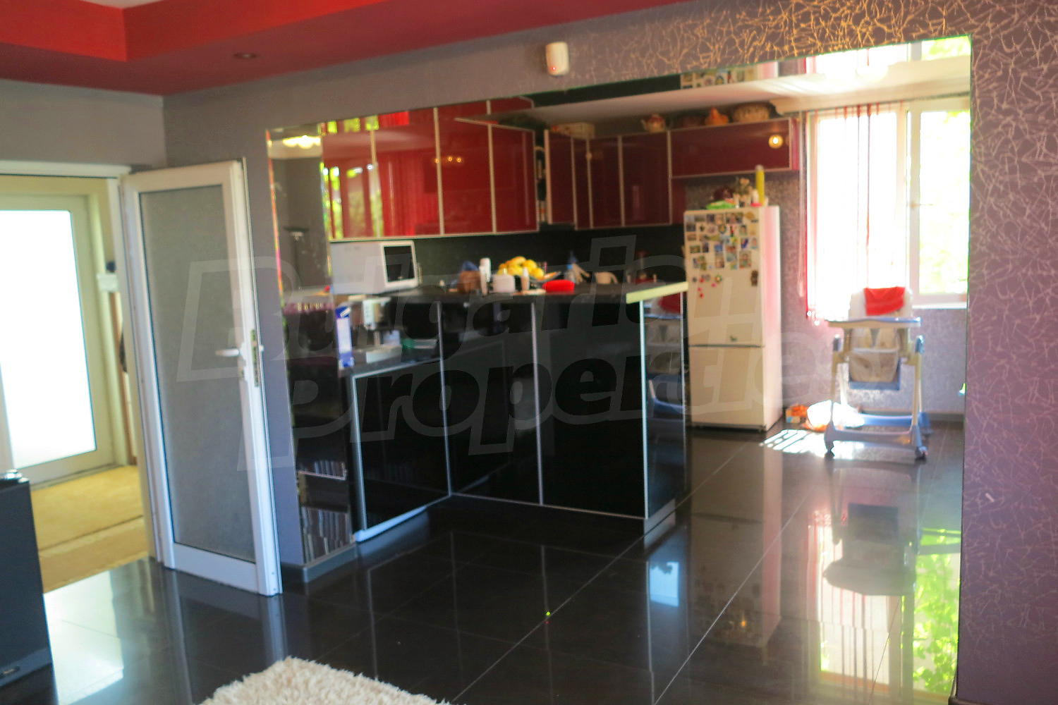 Gallery Picture 9