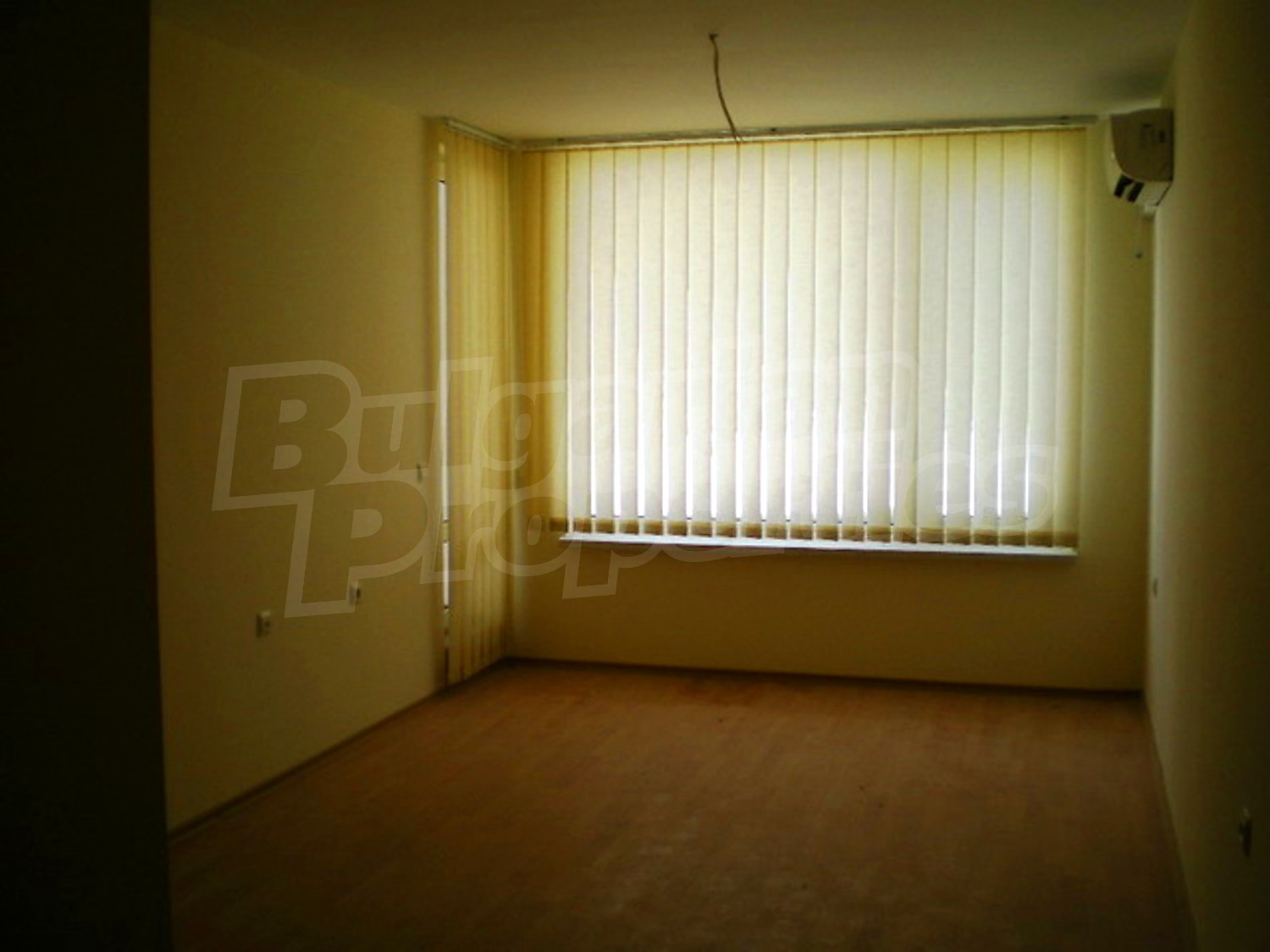 Gallery Picture 12