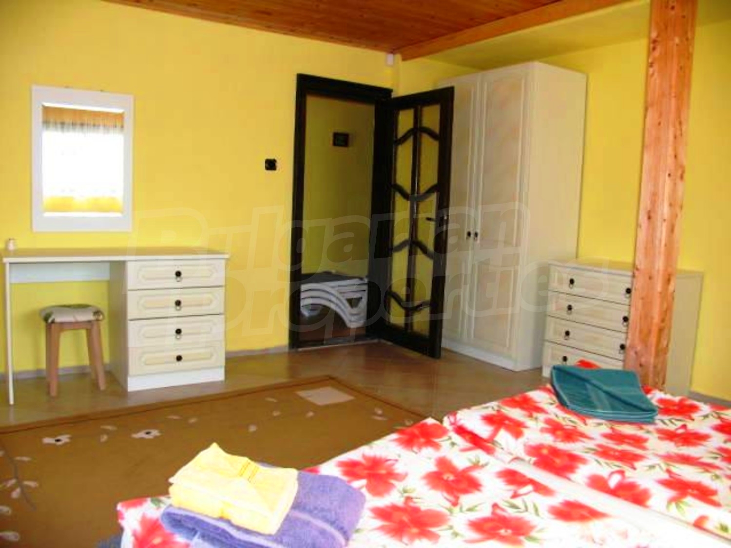 Gallery Picture 17