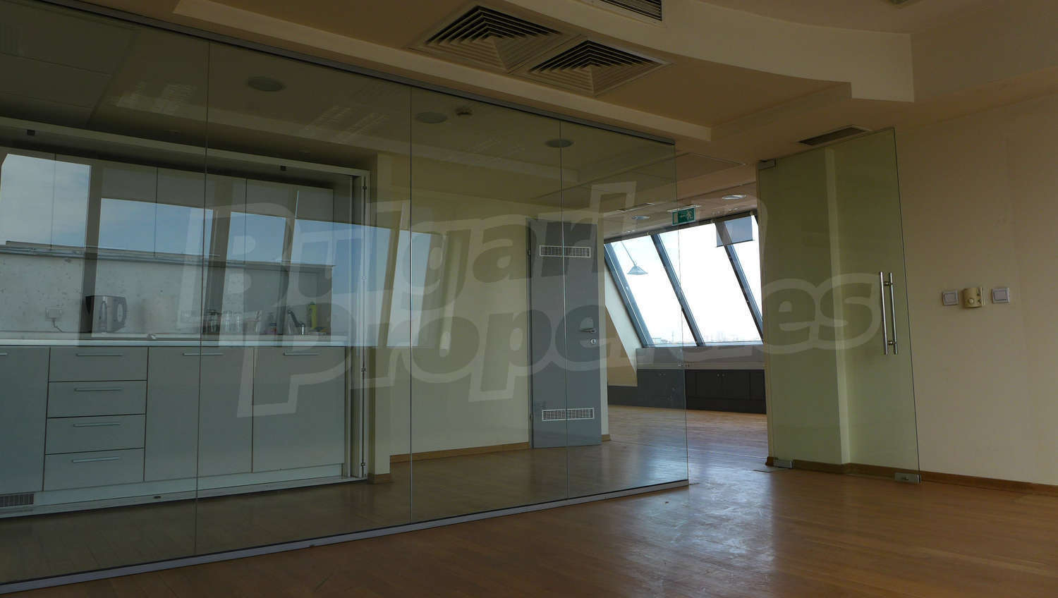 Gallery Picture 6