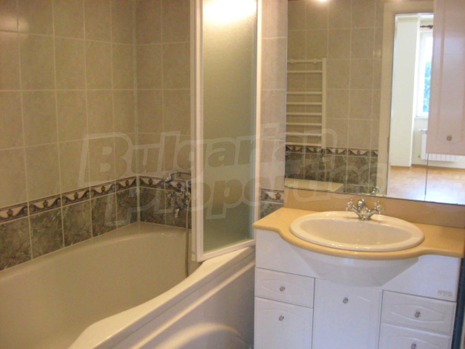 Gallery Picture 7
