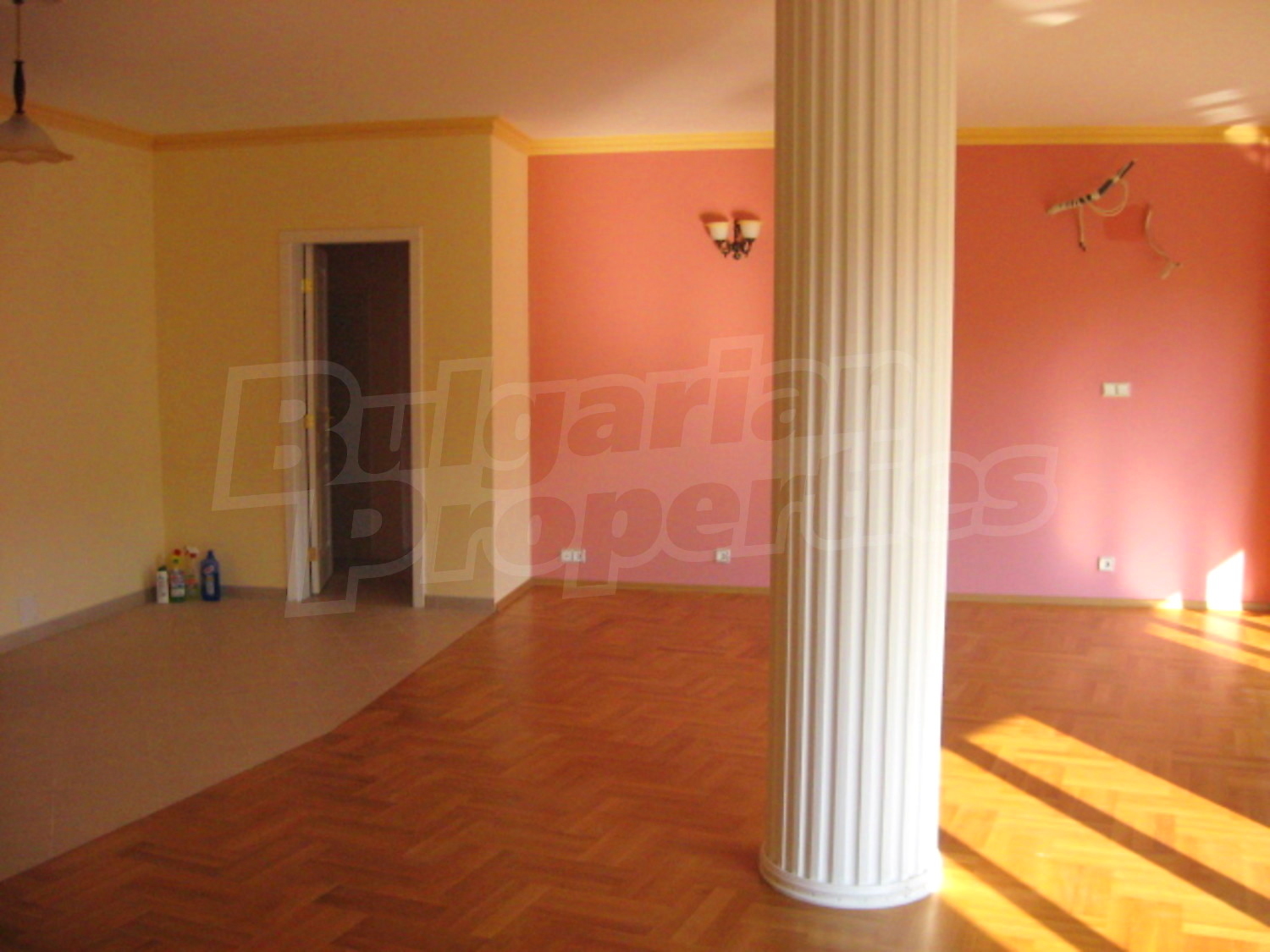 Gallery Picture 8