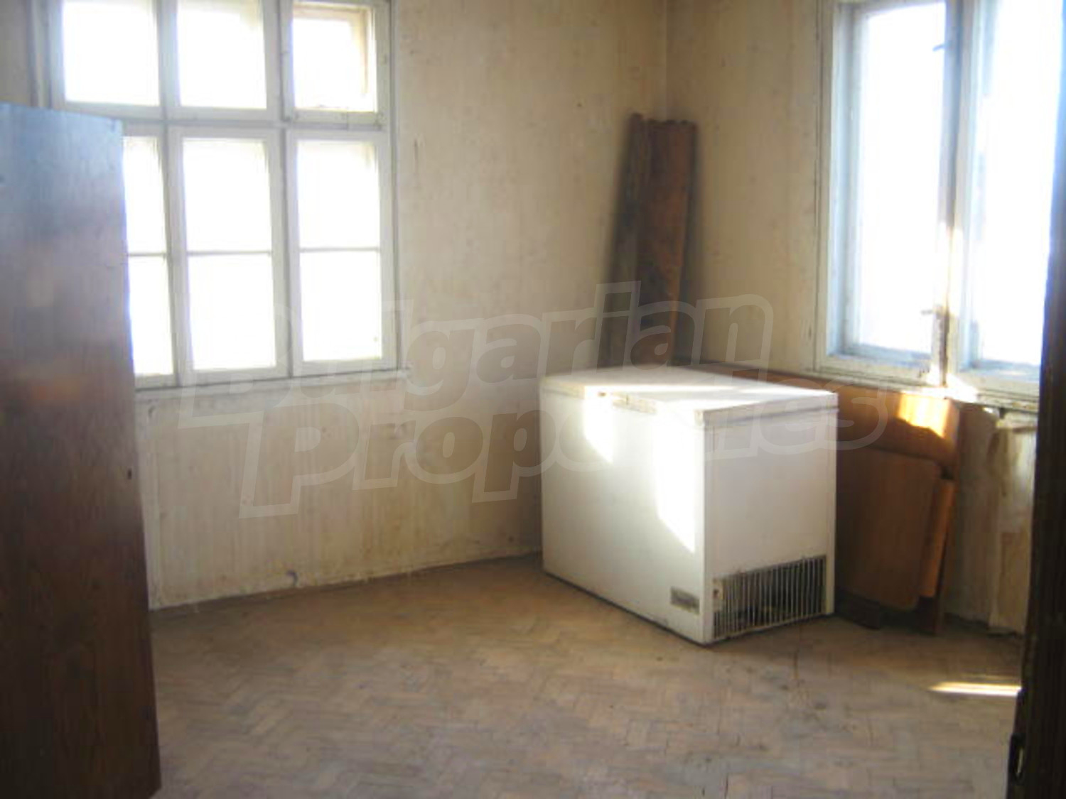 Gallery Picture 8