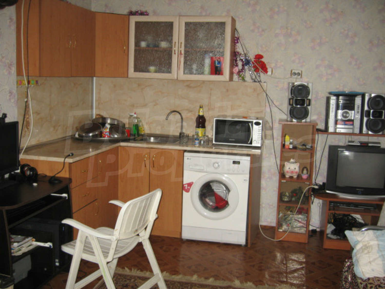 Gallery Picture 16