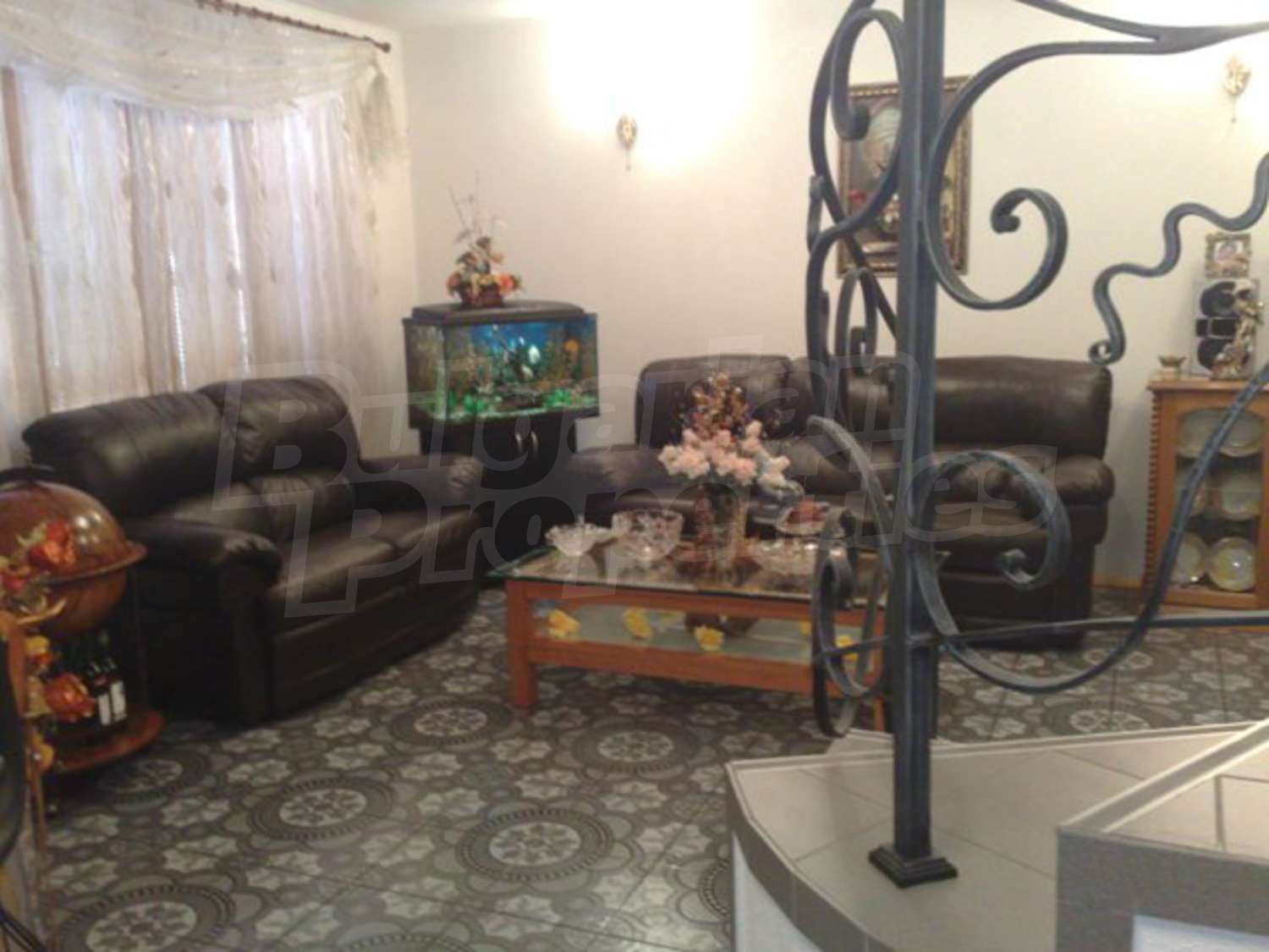 Gallery Picture 4