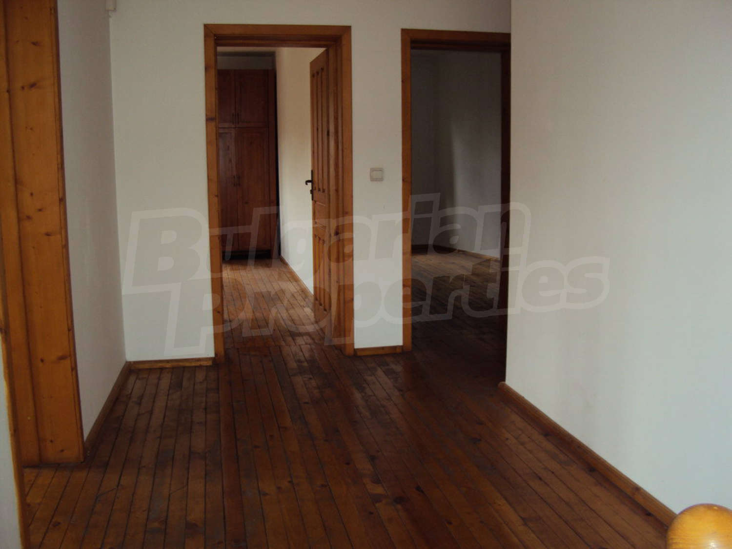 Gallery Picture 29