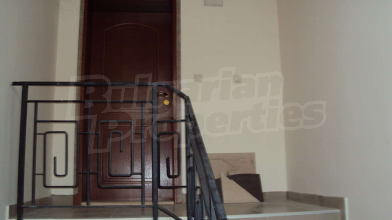Gallery Picture 12