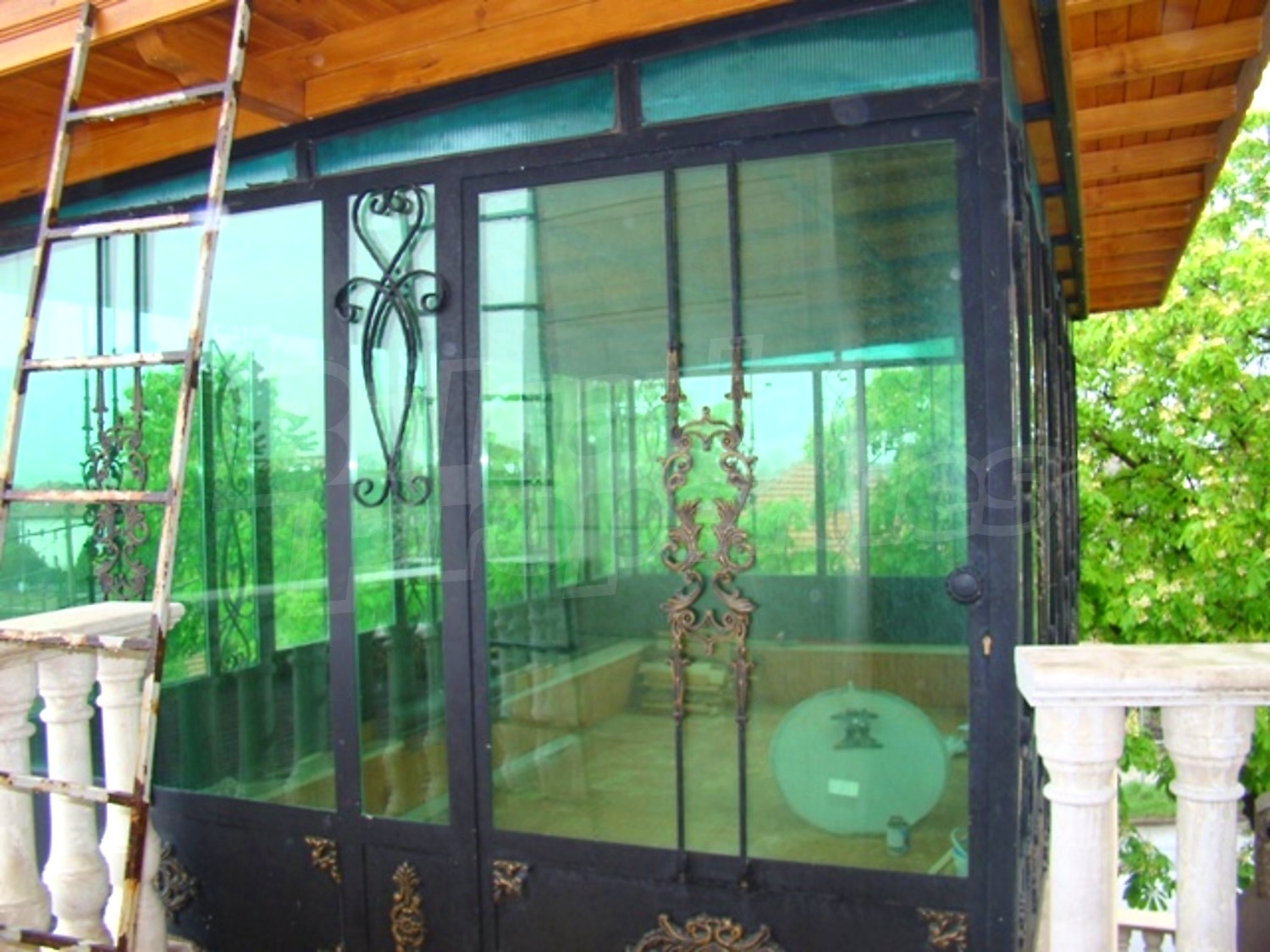 Gallery Picture 52