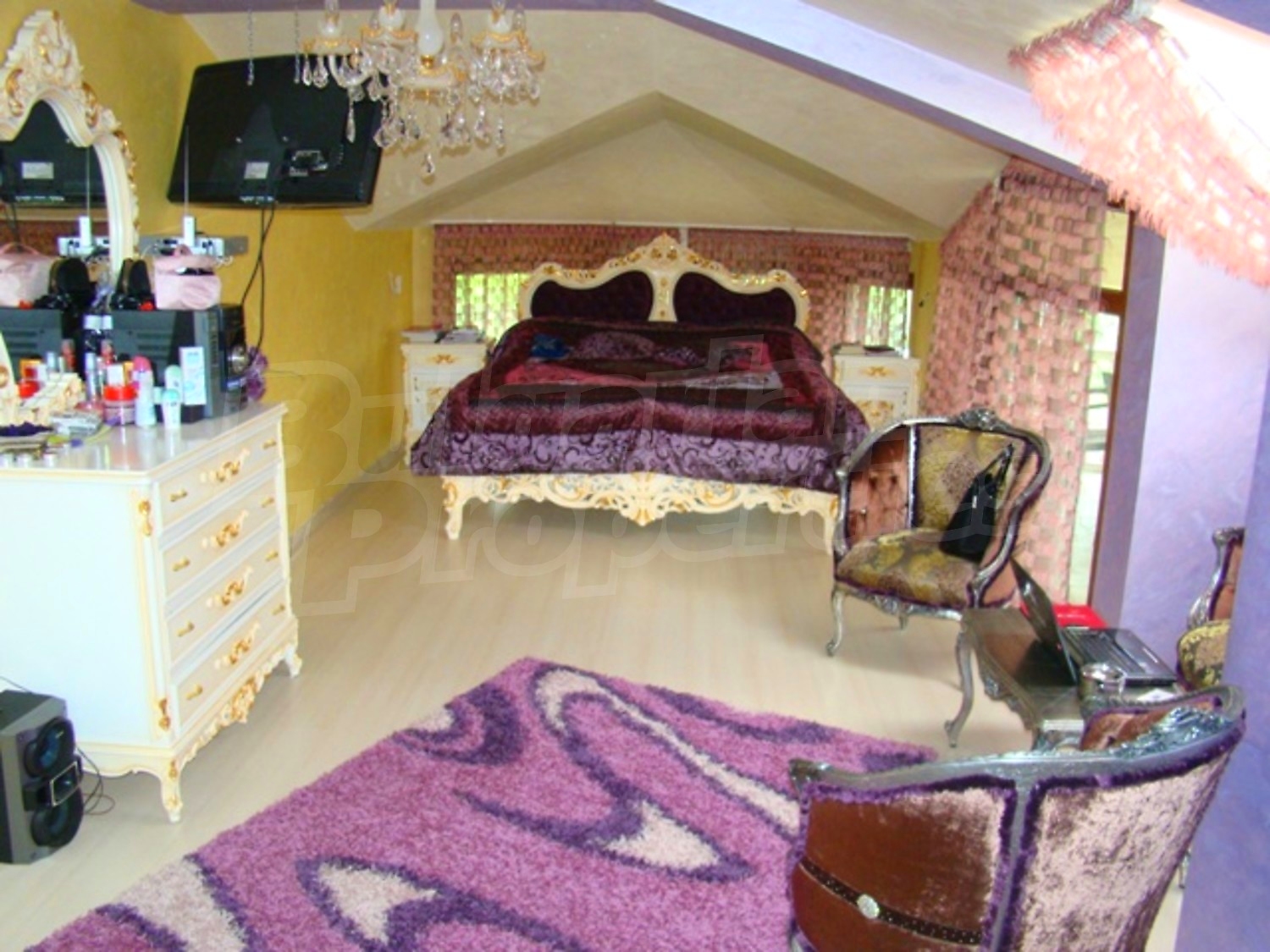 Gallery Picture 60