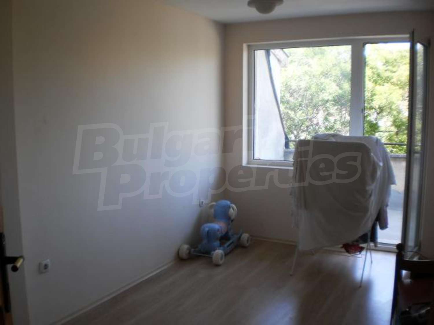 Gallery Picture 5