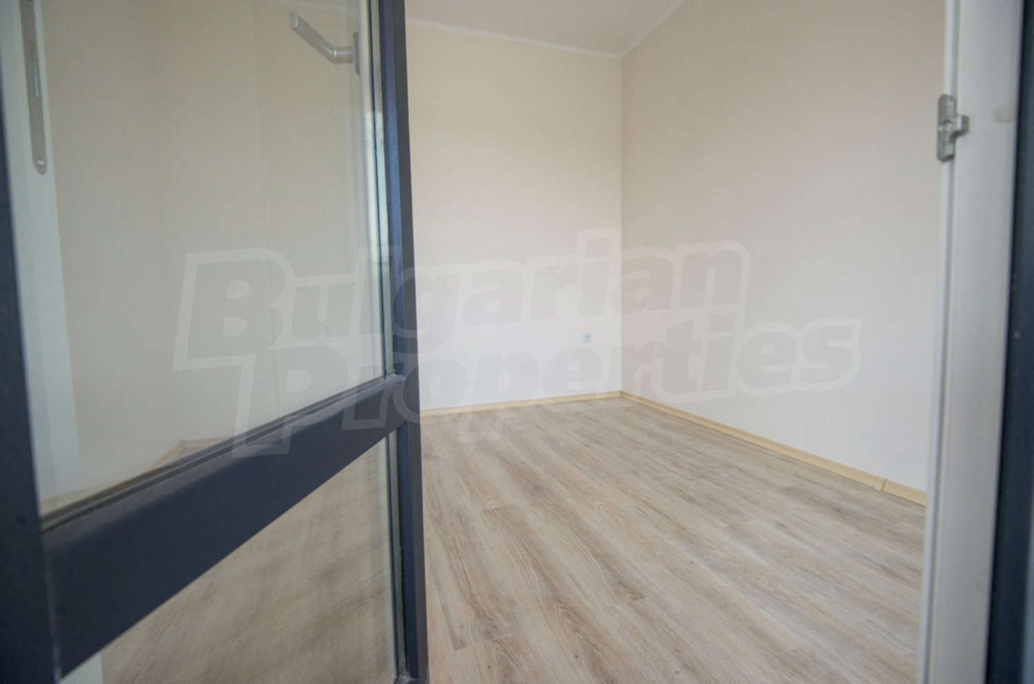 Gallery Picture 5